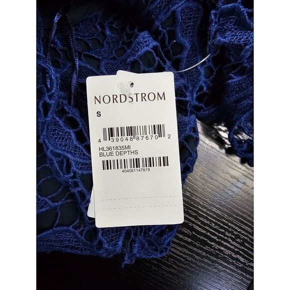 Chelsea 28 One Shoulder Lace Over Top Blue and Black Size Small - Picture 9 of 9